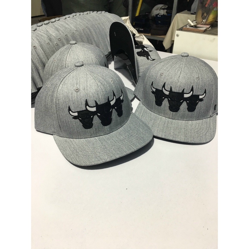 Mũ lưỡi trai thêu logo con bò thời trang unisex vải kaki dày dặn Form cứng