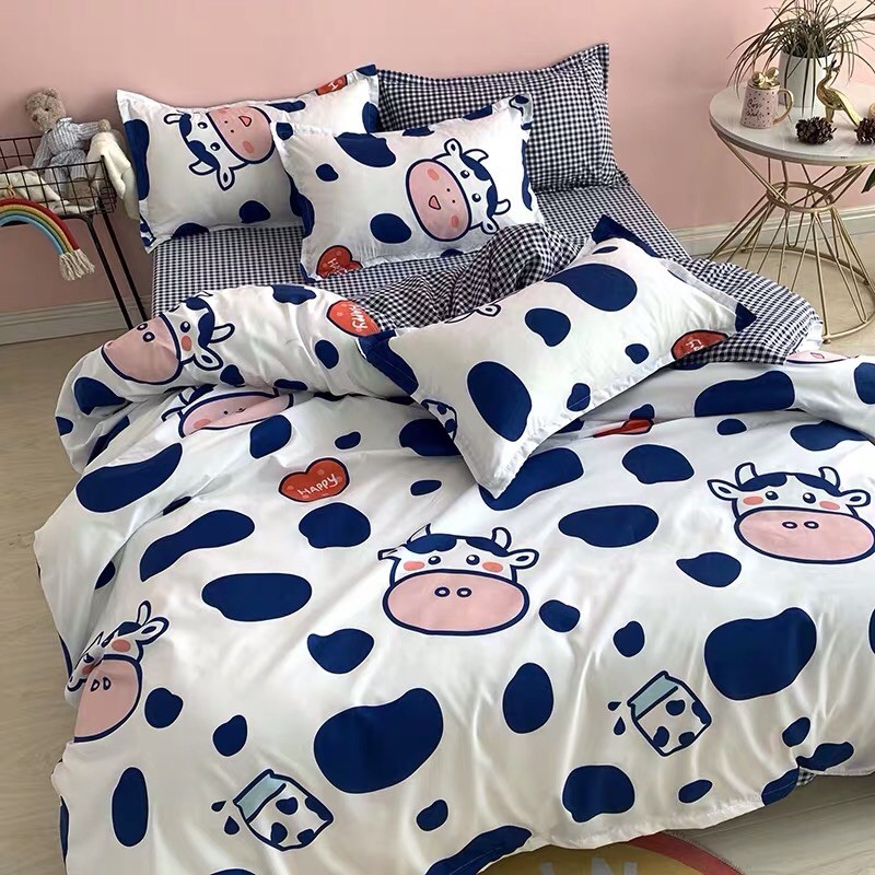 Set Chăn Ga Bò Sữa Nền Xanh Cotton Poly Siêu Đáng Yêu (Shinbedding.shop)