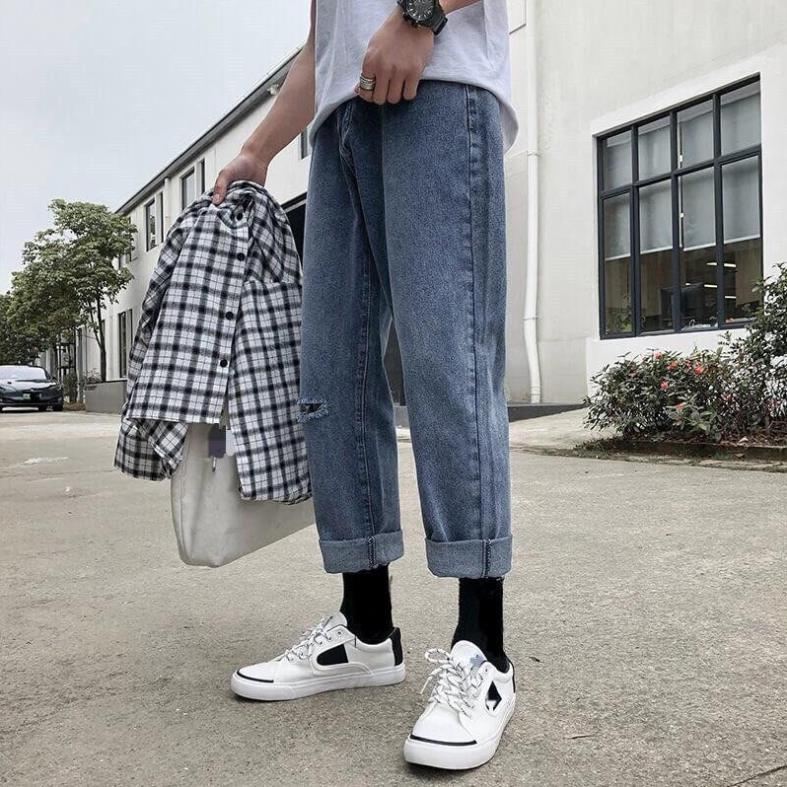 Quần bò jean baggy nam ống suông rộng rách 1 gối hottred hàn quốc 2022