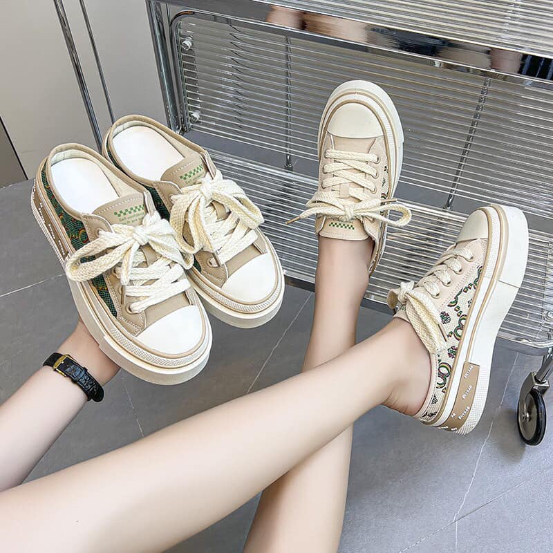 Giày sục THể thao kiểu dáng mới