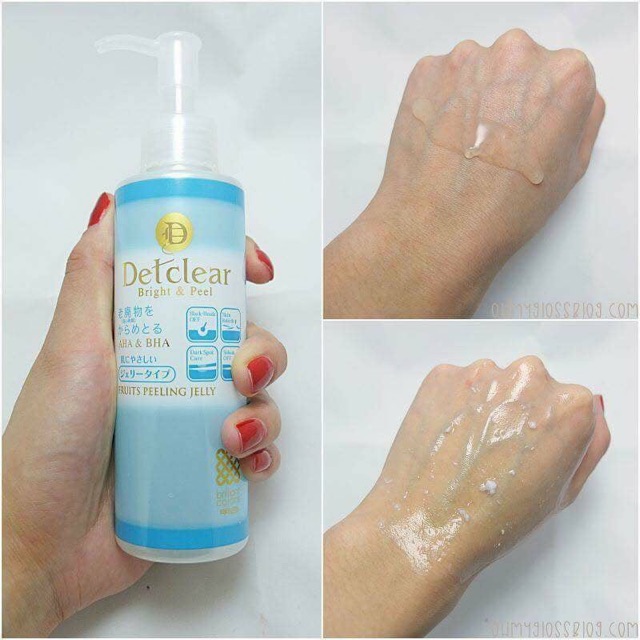 Gel tẩy da chết Detclear