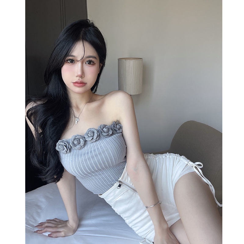 Three-dimensional rose pollen brassiere blouse women wear summer 2022 new style self-cultivation French sweet and spicy short breast wrapping style