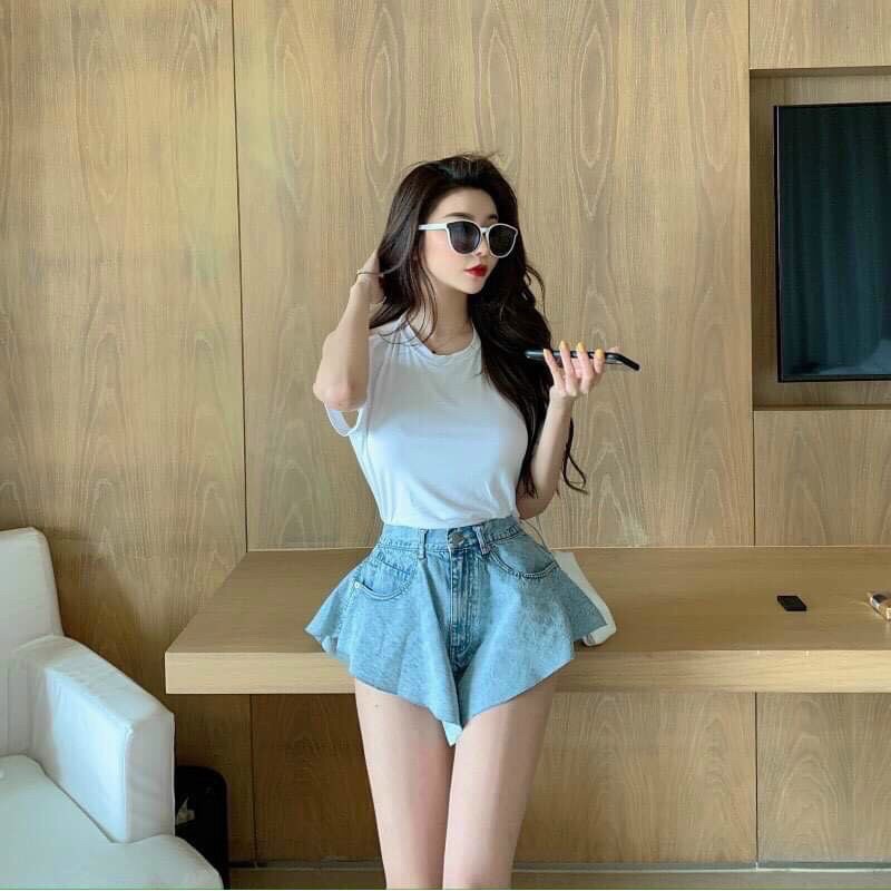 Quần shorts đùi ống xoè rộng chất jeans có may kèm lót bên trong - S0U