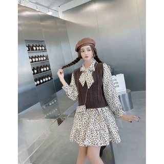 Set váy hoa nhí cổ nơ + gile len kèm túi xích dáng ngắn