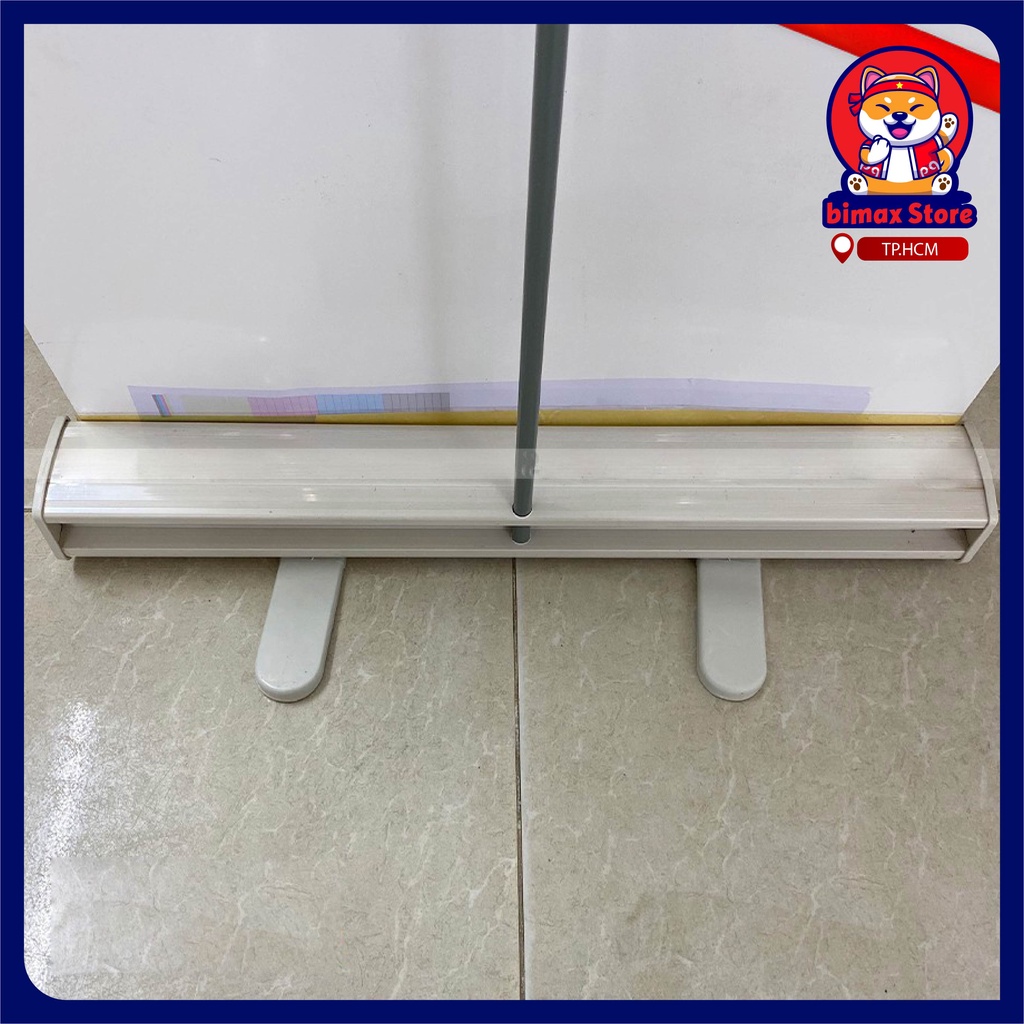 Standee Cuốn Bằng Chất Liệu Nhựa