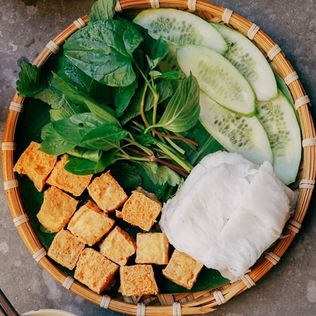 Lá chuối giả nhiều size, gói chả lụa, chả giò, nem chua, bánh chưng, lót mẹt bún đậu, trang trí