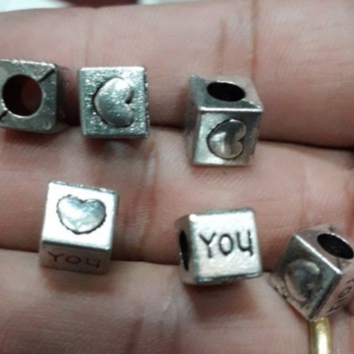 phụ kiện charm Cục lùa trái tim 50 gram = 23k [ giá sỉ rẻ ]