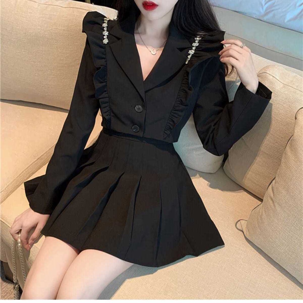 Socialite Xiaoxiangfeng fashion suit women 2021 early autumn new small suit short jacket pleated skirt two sets