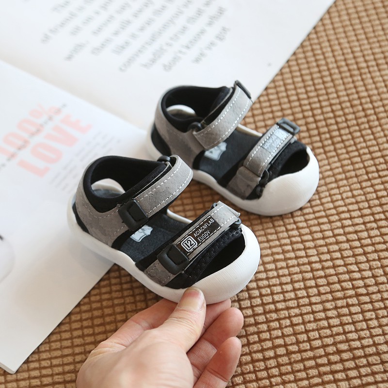 Sandal tập đi đế cao su non êm ái có chống trượt S32