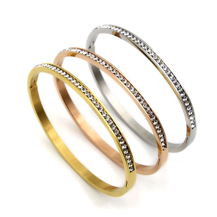 Vòng tay nữ titan cao cấp đính 1 hàng đá siêu đẹp, bền màu, hợp thời trang