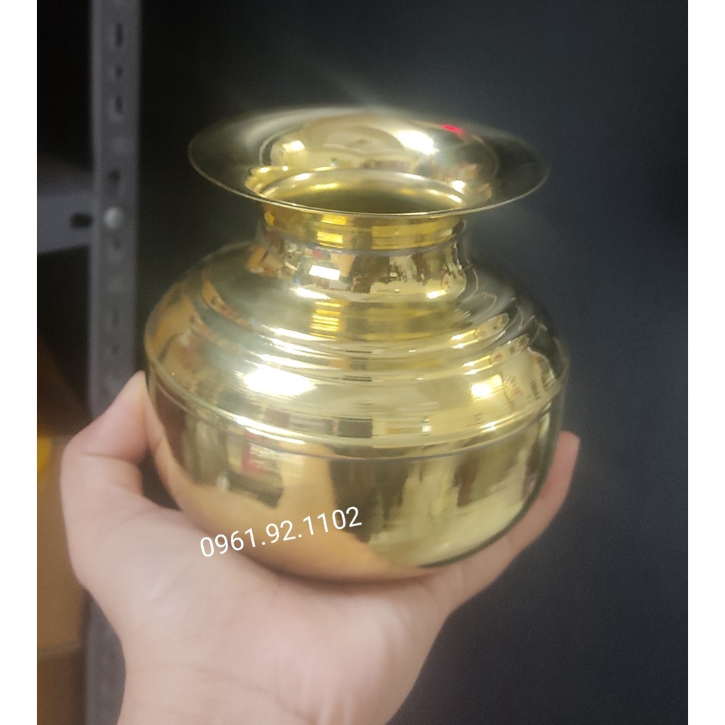 ống nhổ bã trầu bằng đồng vàng bóng kích thước cao 10cm bán đồ đồng phong thủy