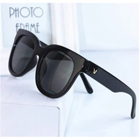 GIÁ RẺ NHẤT - KÍNH V TÂY ĐEN - KÍNH RÂM SƠN TÙNG MTP LOGO V SANG CHẢNH - SIÊU ĐẸP, SIÊU BỀN, SIÊU HOT | BigBuy360 - bigbuy360.vn