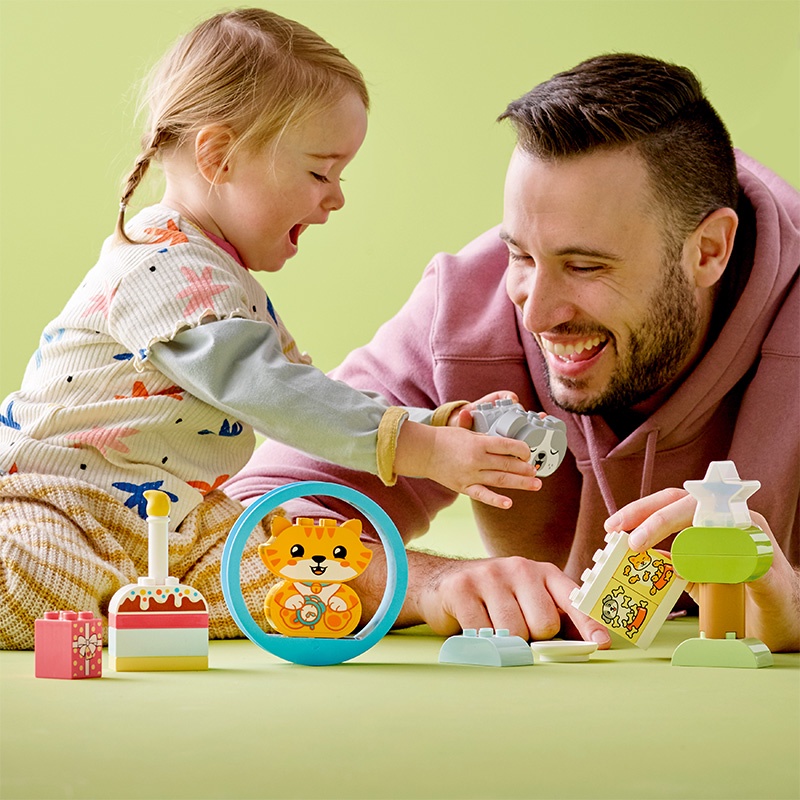 Đồ Chơi LEGO Bộ Đôi Bạn Cún Và Mèo Kèm Âm Thanh 10977 (22 chi tiết)