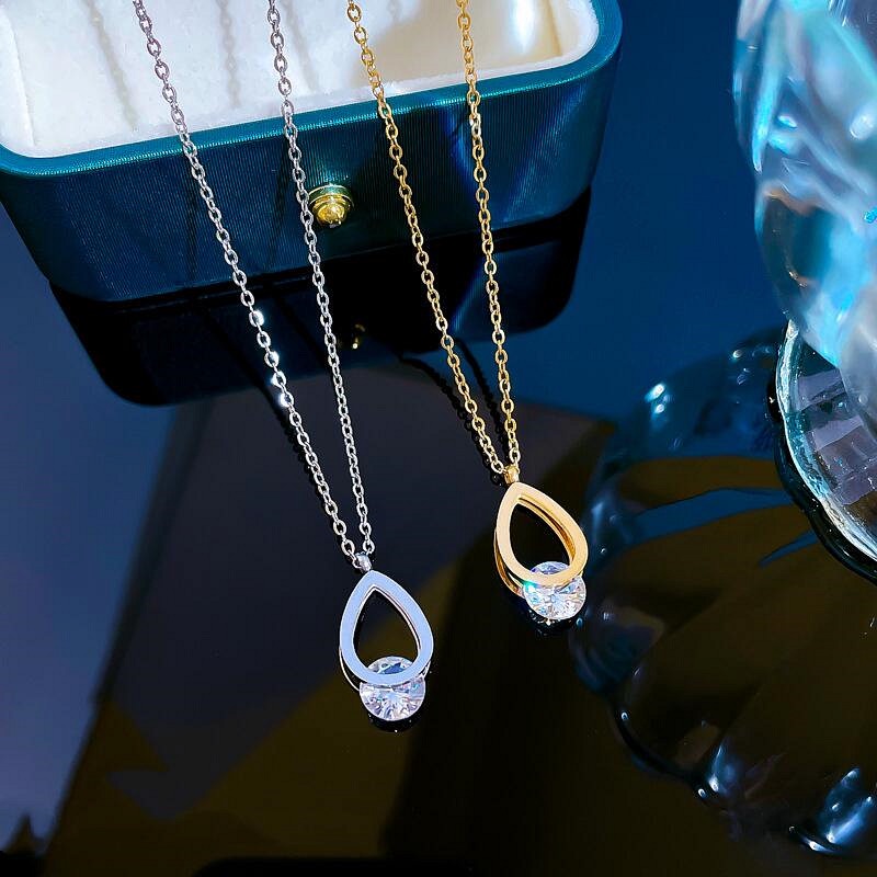 Vòng cổ nữ bằng titan không gỉ thiết kế mặt hình giọt nước kẹp đá pha lê lấp lánh thời trang ins hàn quốc