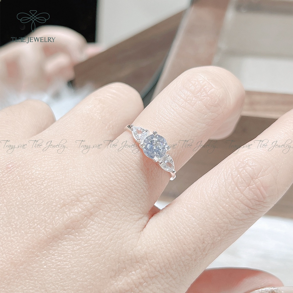 Nhẫn bạc nữ TLEE trụ đá cánh hoa đính đá sang trọng NCJ A0168