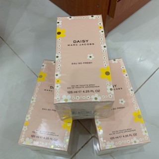 Nước hoa marc jacob daisy eau so fresh edt 125ml fullbox