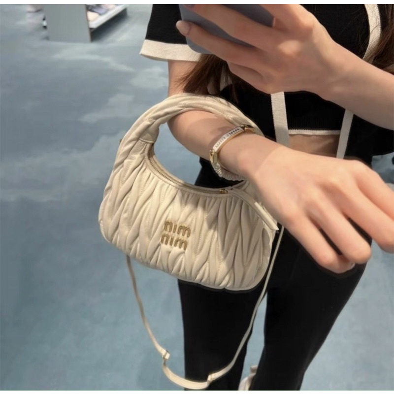 Túi Miu Miu sz20cm fullbox màu trắng