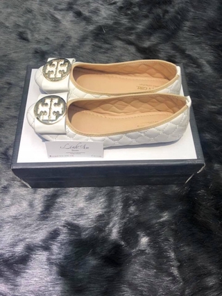 giầy bệt TORY BURCH