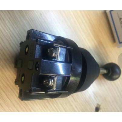 Công tắc gạt 2 nấc nhả và giữ