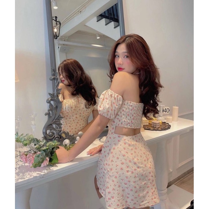 ĐẦM HOA NHÍ CỘT DÂY CUT OUT LƯNG