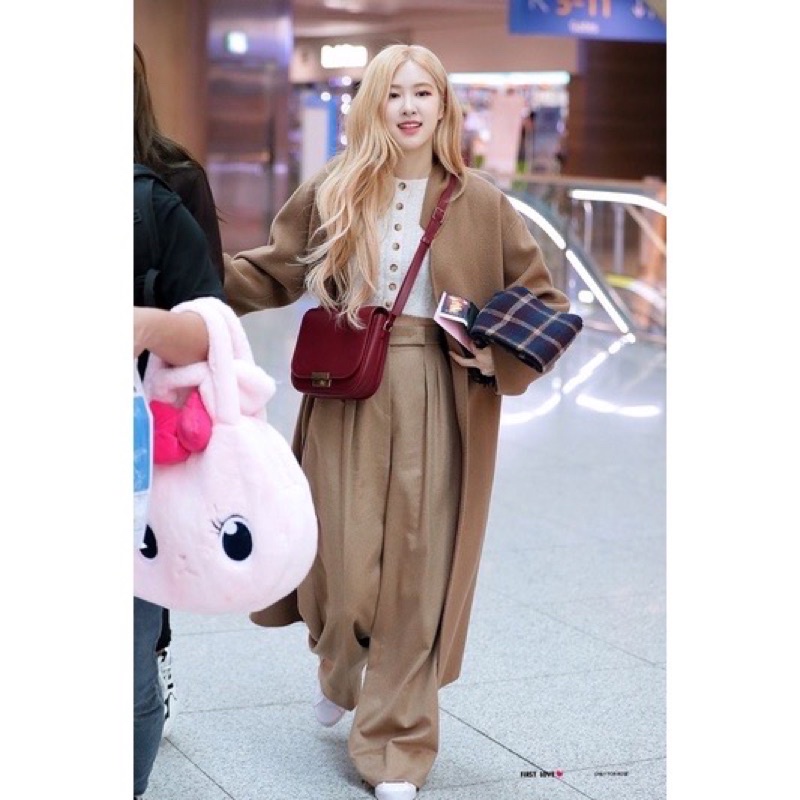 Quần tây dài ống rộng màu nâu giống Rosé Blackpink