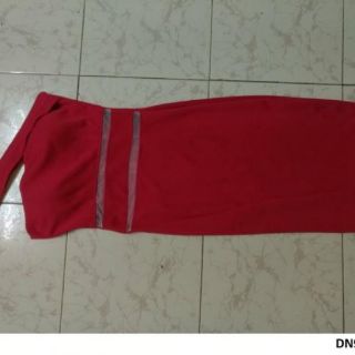Đầm body chéo lệch vai