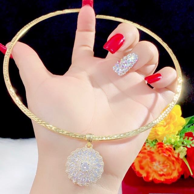 Kiềng cổ nữ màu vàng 18 cao cấp