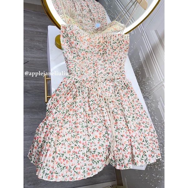 Sẵn đủ size Jane Váy ngắn hoa hai dây ôm eo Jennie Kim