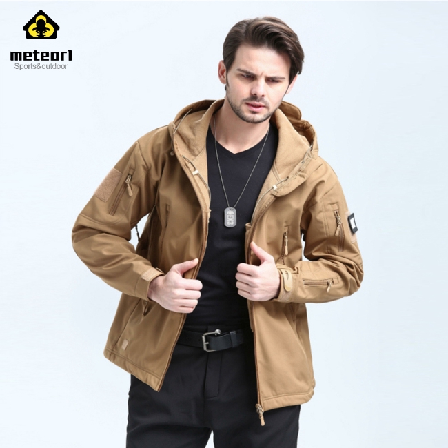 Men Outdoor 3 in 1 Waterproof Fleece Jacket