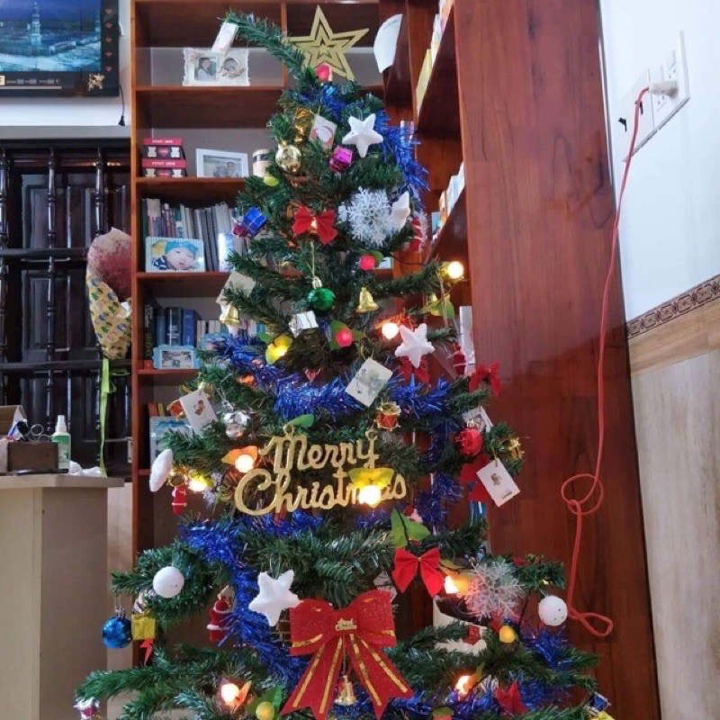 CÂY THÔNG NOEL 1M5 FULL ĐẦY ĐỦ PHỤ KIỆN ẢNH THẬT
