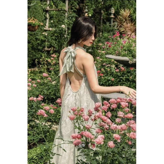 Đầm Halter Embroidered Dress OLV