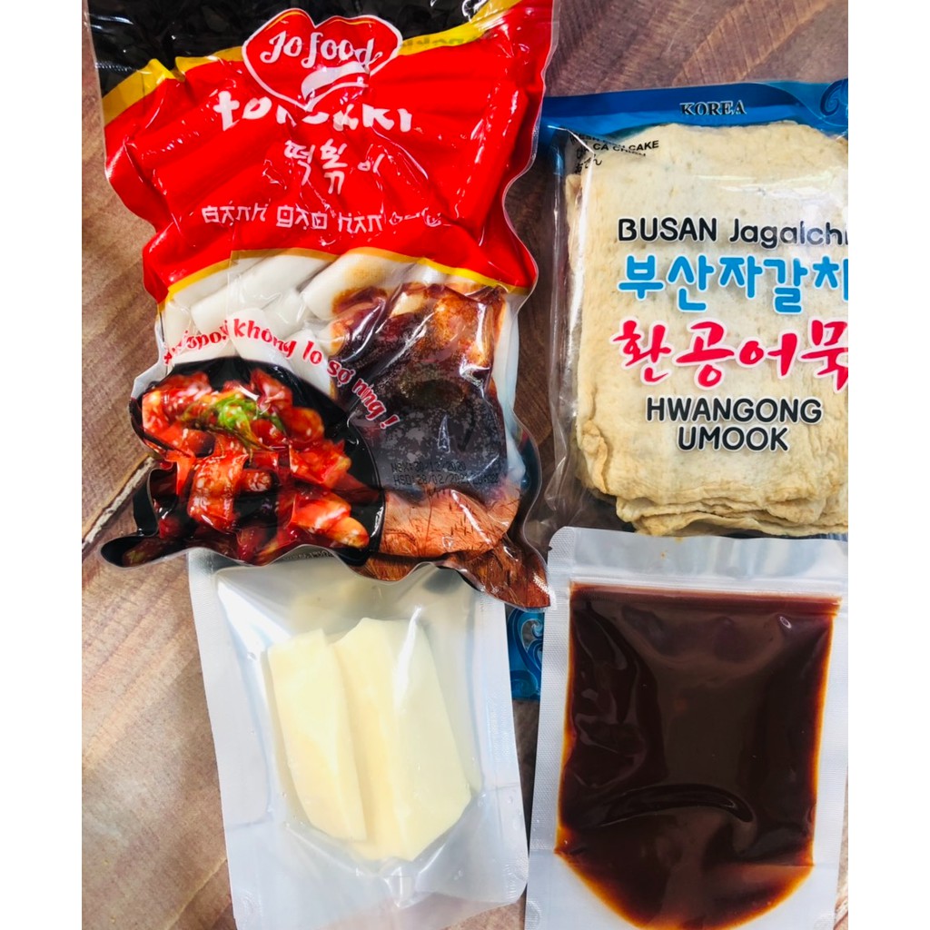 Combo bánh gạo mới siêu ngon ( 500g bánh gạo xanh + chả cá + 100g sốt + phô mai mozza)
