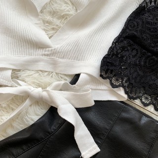 áo len croptop cổ polo hở lưng