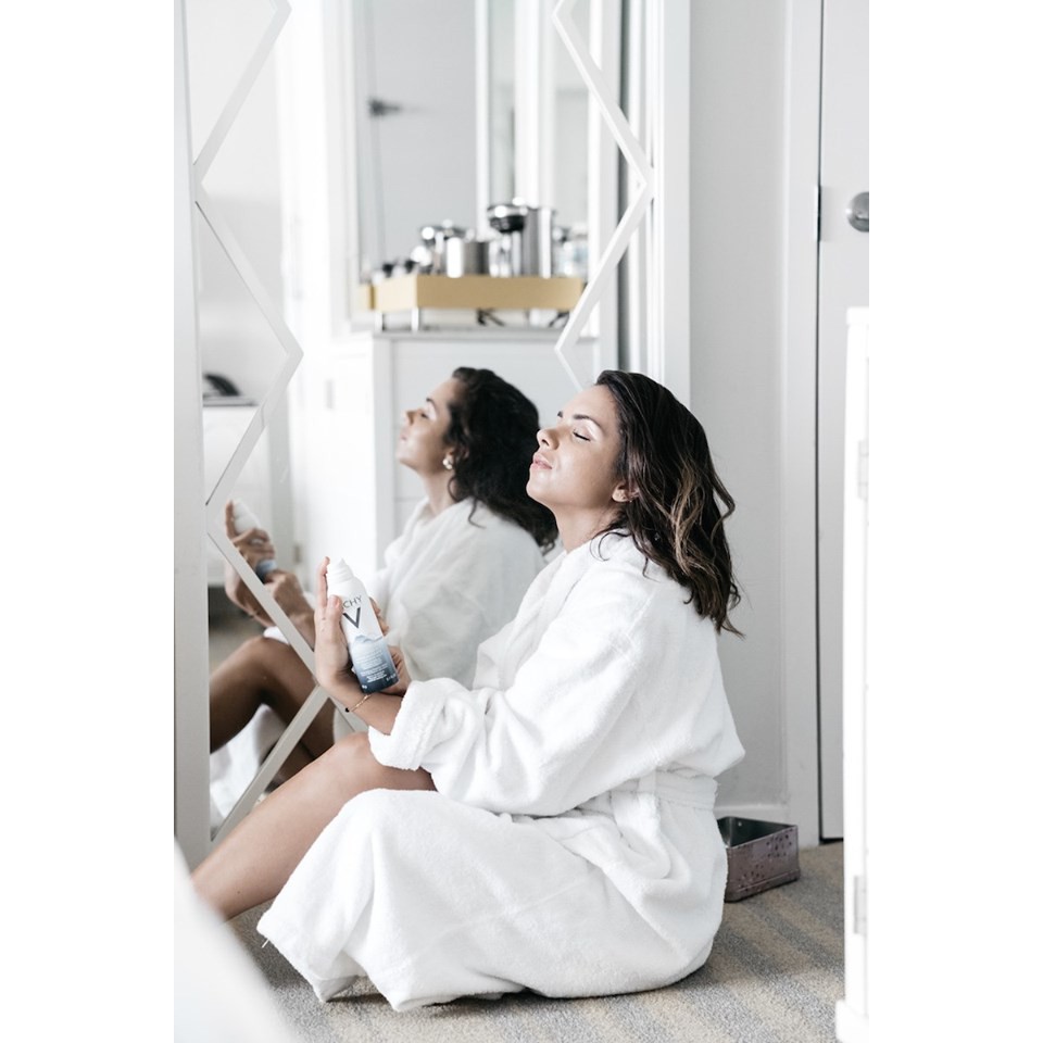 Xịt Khoáng Dưỡng Da Vichy Mineralizing Thermal Water 300ml | BigBuy360 - bigbuy360.vn