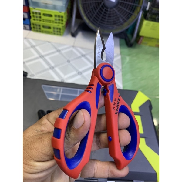 Kéo ✂️ cắt dây & bấm Cos thợ điện Knipex 95 05 10 SB