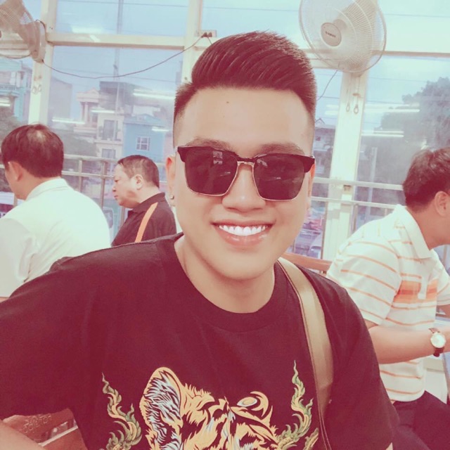 Kính mát vuông thời trang nam nữ 2017