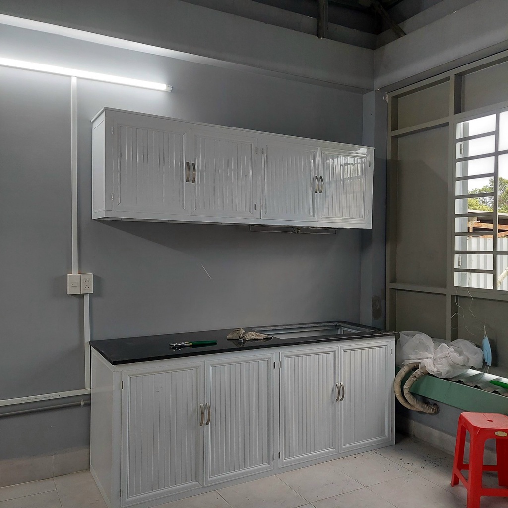 Tủ bếp treo nhôm kính