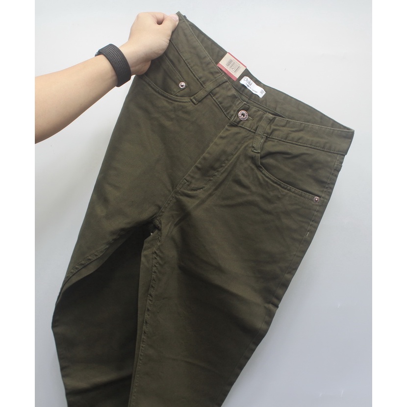 Quần Kaki Jean Màu Xanh Rêu DKA-12, Quần Kaki Nam dáng ôm đứng, Chất vải co giãn thoải mái - Doki