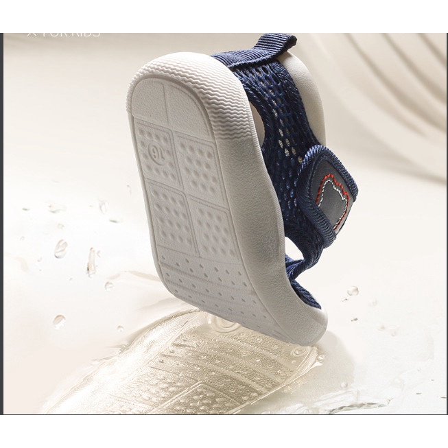 Sandal tập đi cho bé trai, bé gái chống vấp nhẹ thoáng chân