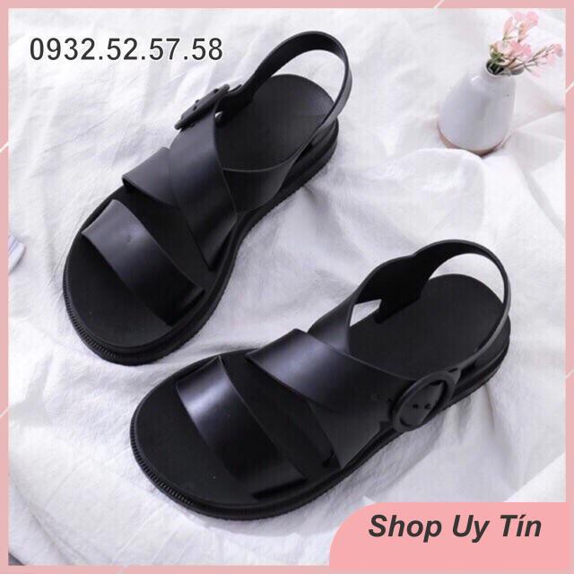 Sandal nhựa dẻo