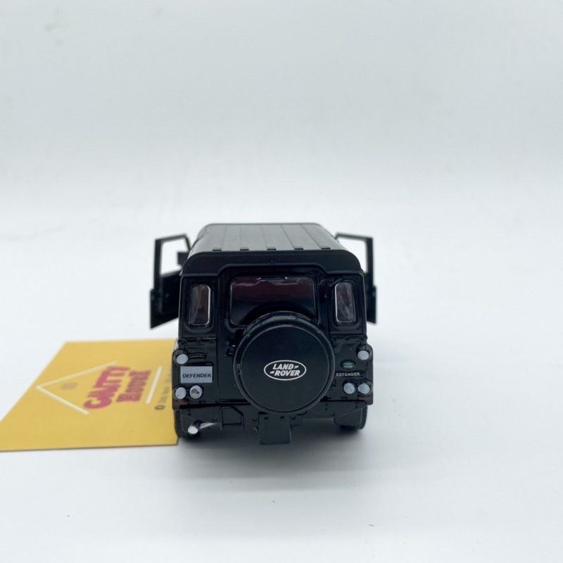 Mô hình xe Land Rover Defender tỷ lệ 1:36 tranh trí taplo, đồ chơi