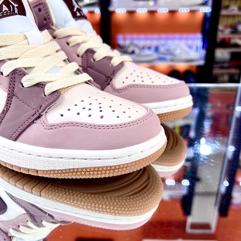 GIÀY JD 1 MID TRÀ SỬA CỖ CAO KÈM BỘ QUÀ TẶNG GIÁ TRỊ