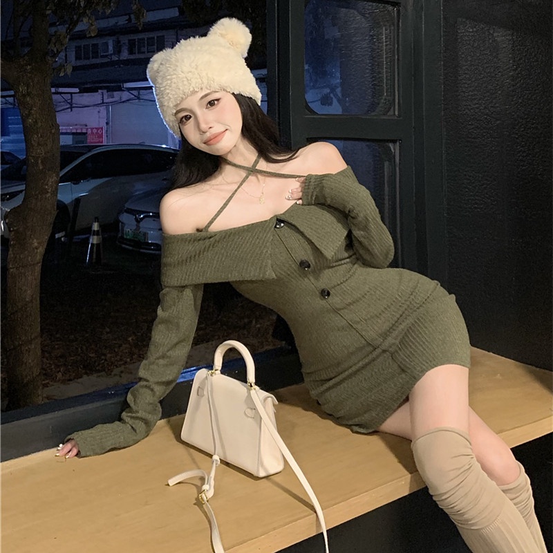 Đầm Dệt Kim Trễ Vai Tay Dài Thiết Kế Ôm Sát Quyến Rũ