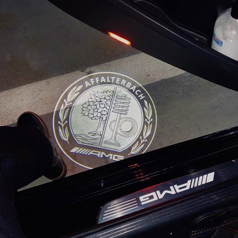 ĐÈN RỌI CỬA MERCEDES AMG APPLE TREE