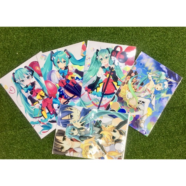 Ảnh miku khổ a3-30x40cm 2 tấm ảnh ngẫu nhiên