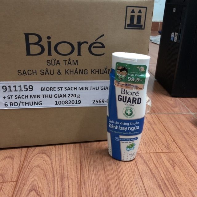 Sữa tắm kháng khuẩn Bioré mát lạnh sảng khoái 800g
