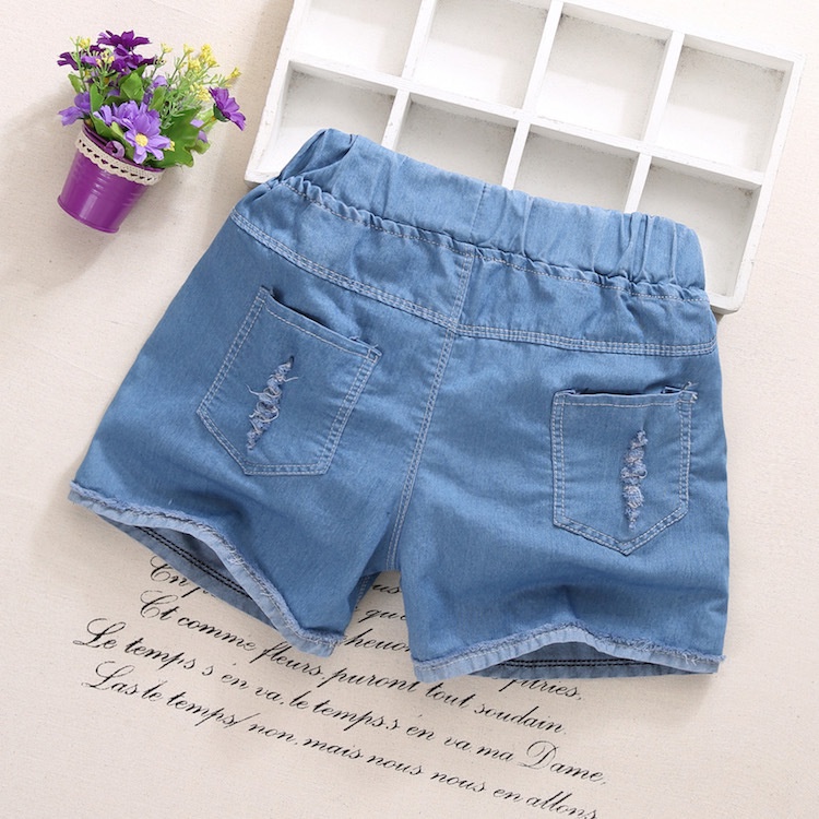 Quần đùi jean cho bé, vải mềm