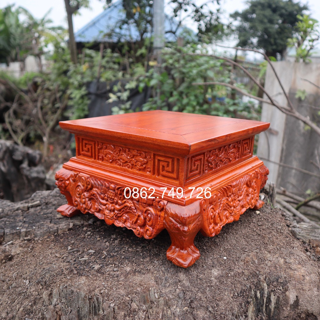 Kỷ Vuông Chân Quỳ Trạm Kiểu Rồng Gỗ Hương Cao 15cm