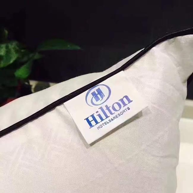 Gối Hilton