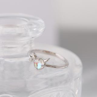 Nhẫn Đính Đá Mặt Trăng Thiết Kế Độc Đáo